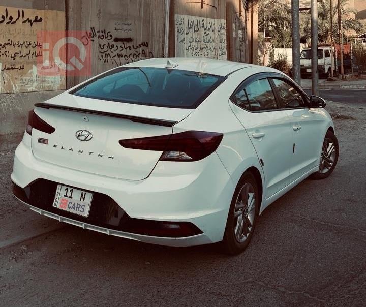 هيونداي النترا